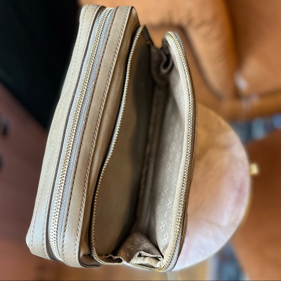 Anya Hindmarch vintage leather Makeup Travel Bag tan olive color rare - Picture 10 of 10